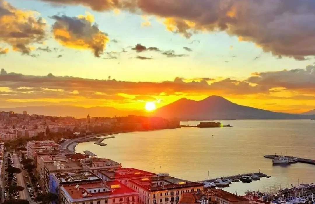 Naples Luxury Suites B&B-1
