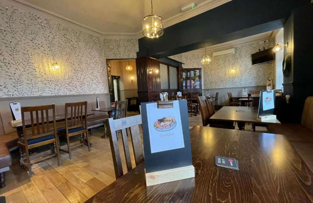 Oyo The Station Hotel Penrith-1