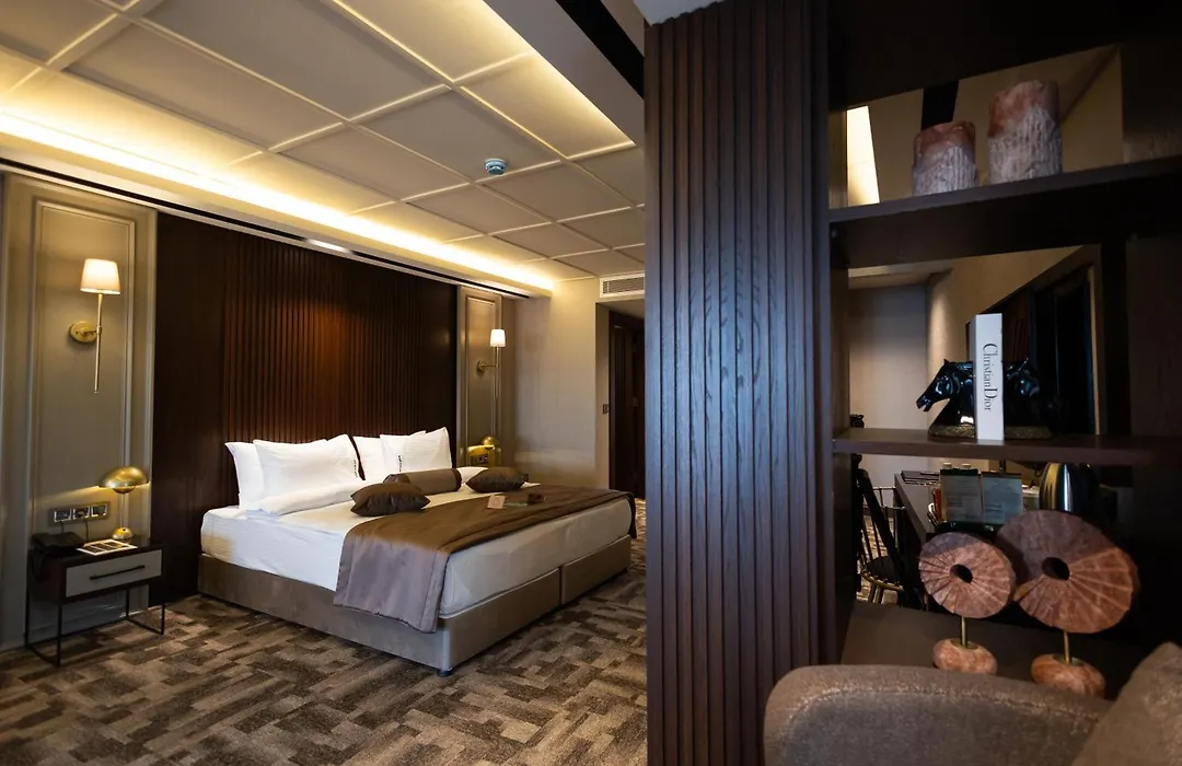 Tonight Hotel Port-1
