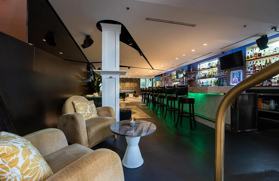 Albion Hotel-1