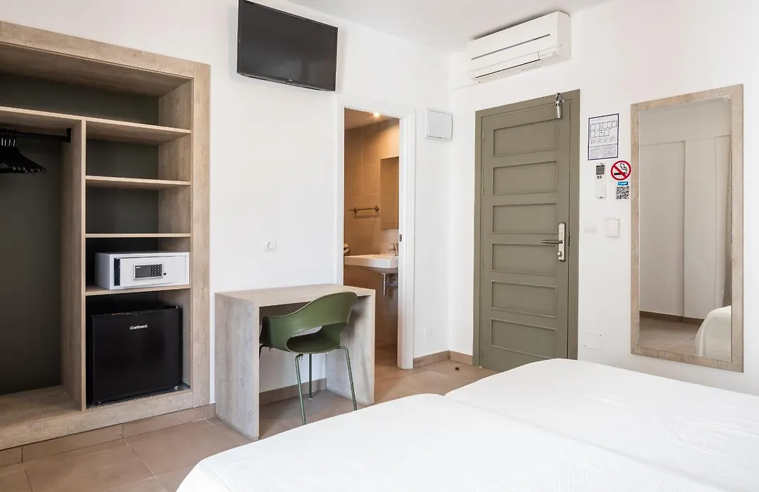 Hostal Alicante-1