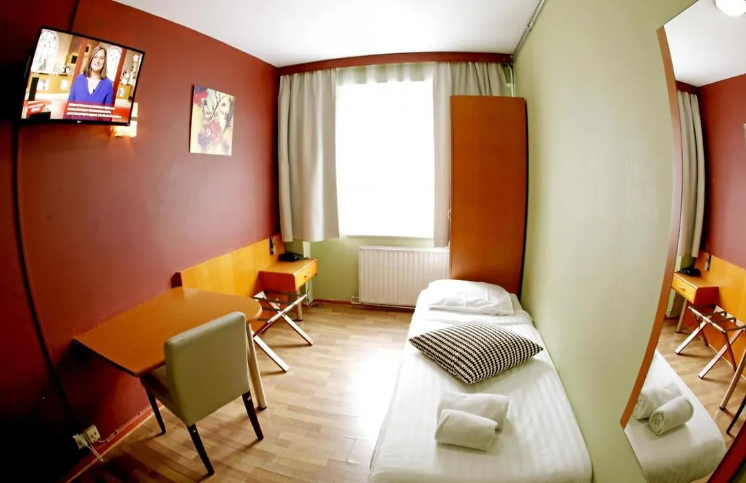 Albert Hotel-1
