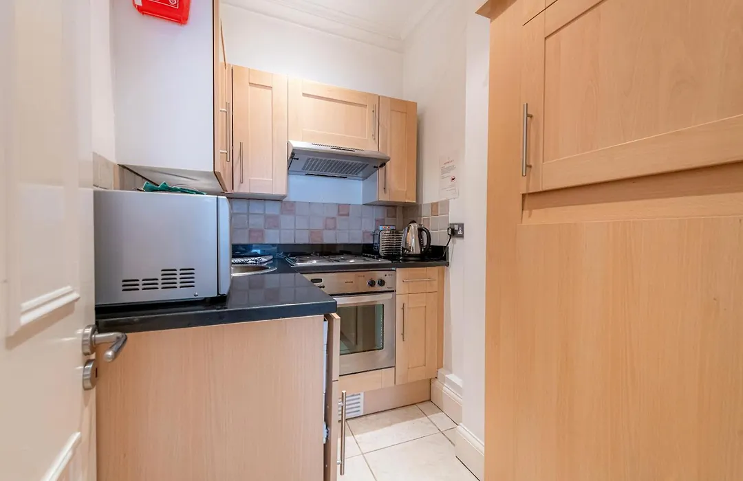 17 Hertford Street-1