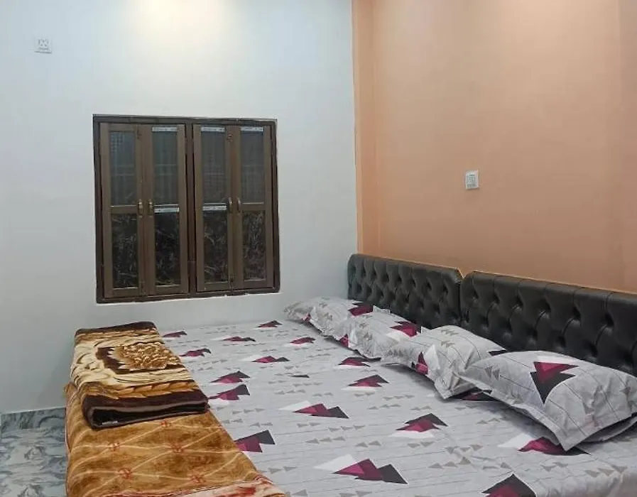 Laxman Guest House Varanasi-1