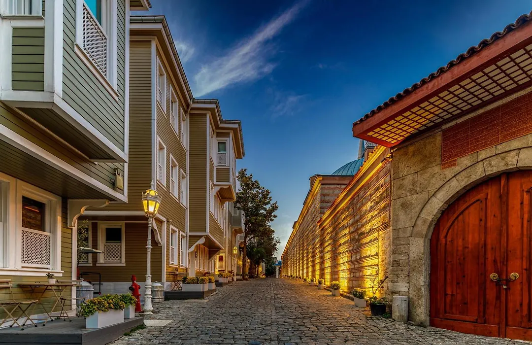 Hagia Sofia Mansions Istanbul, Curio Collection By Hilton-1
