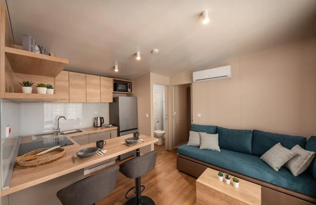 Mobile Homes Rapoca-1
