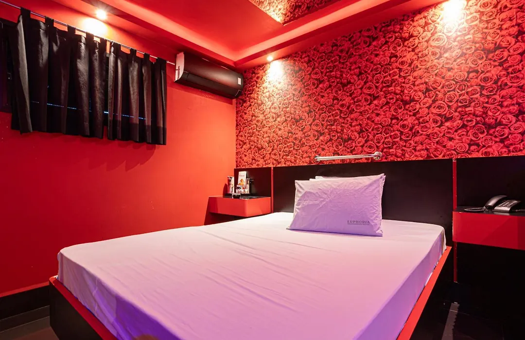Euphoria Motel-1