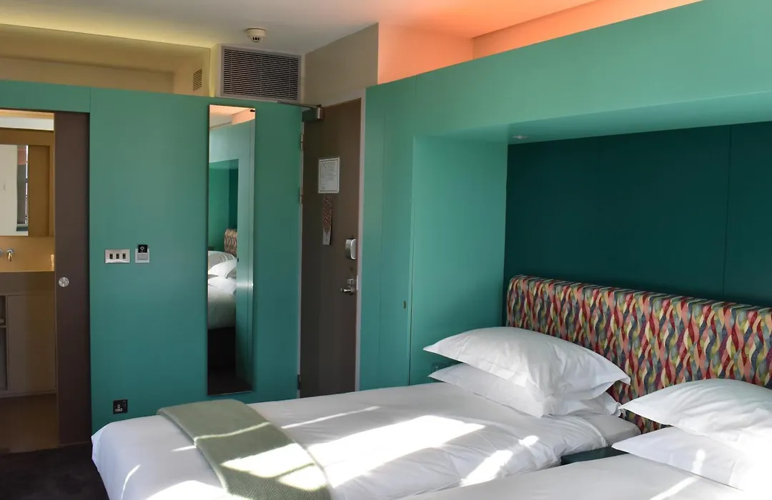 Marrable'S Farringdon Hotel-1