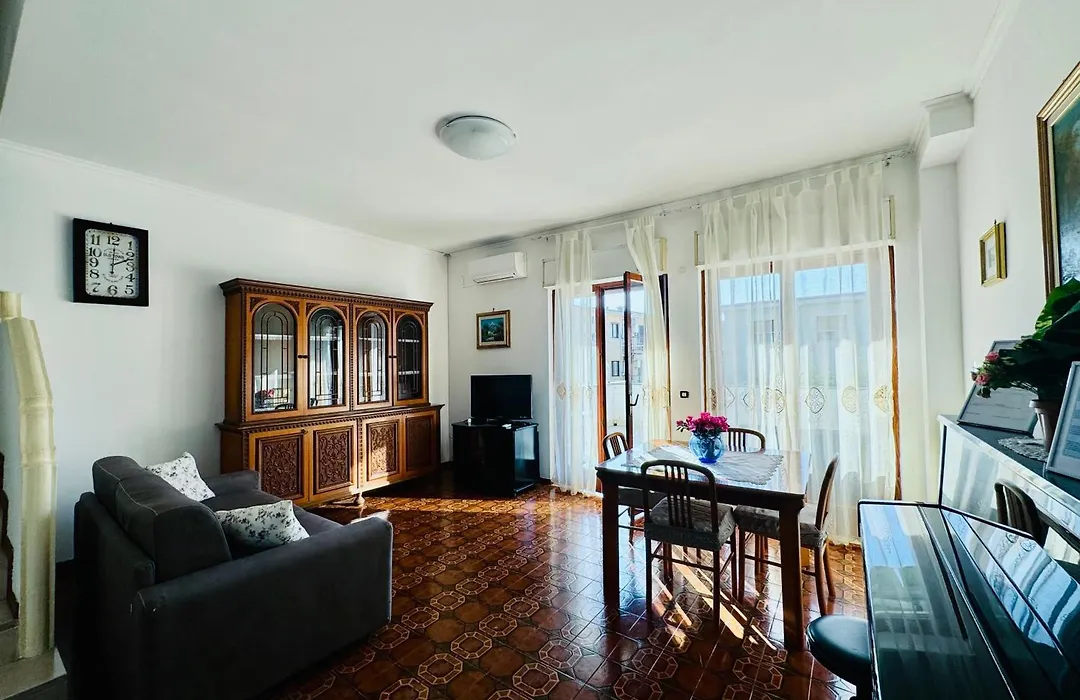 Angelina Apt-1