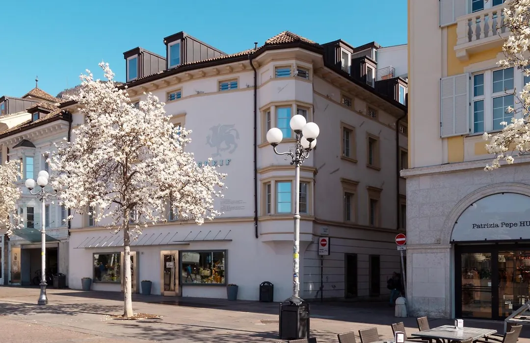 Hotel Greif, A Member Of Design Hotels-1