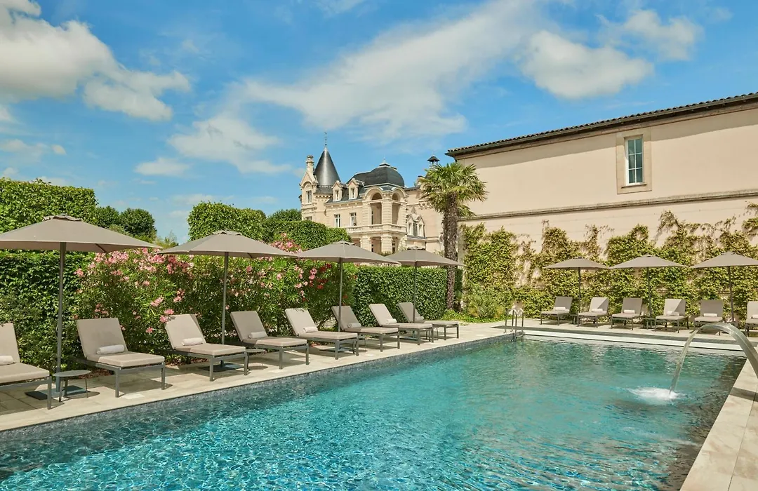 Château Hôtel Grand Barrail-1