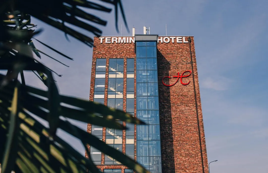 Terminal Hotel-1