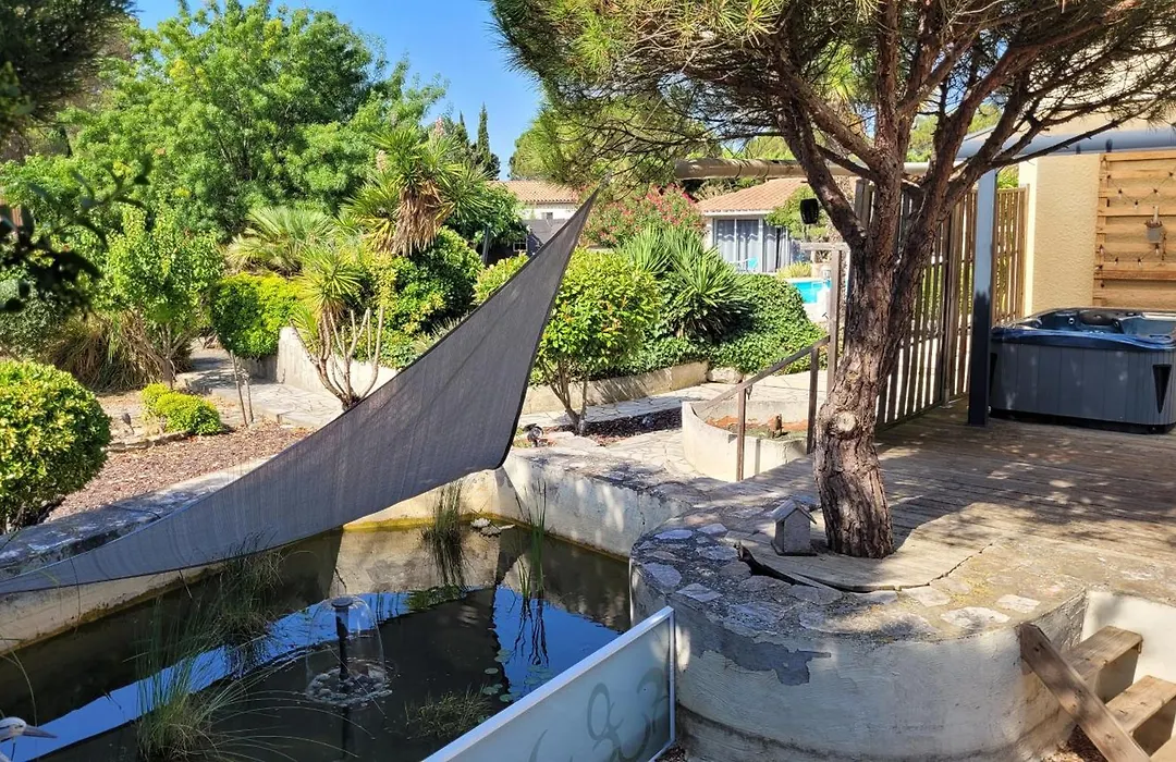 15' Cité de Carcassonne, chambre au calme, petit-déjeuner et jacuzzi en supplément-1