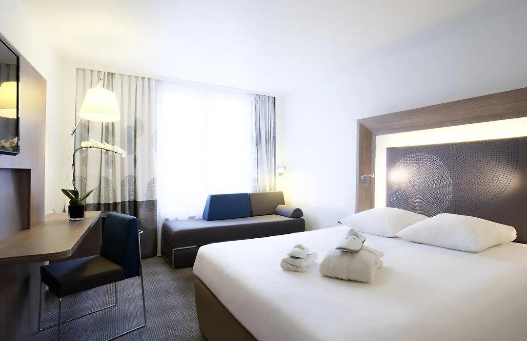 Novotel Basel City-1