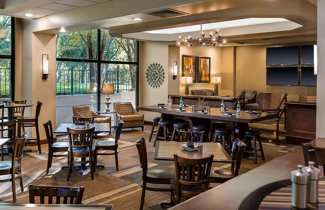 Embassy Suites By Hilton Dallas-Love Field-1