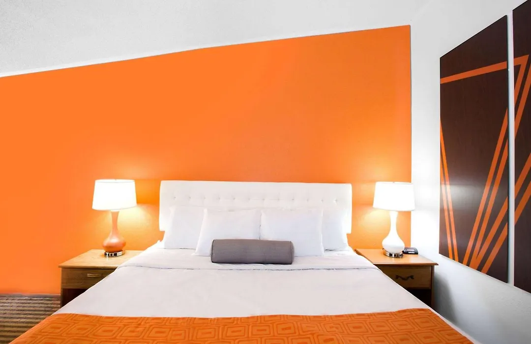 Howard Johnson By Wyndham Wilmington-1