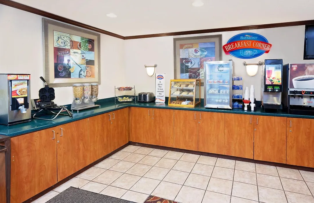 Baymont By Wyndham St. Joseph/Stevensville-1