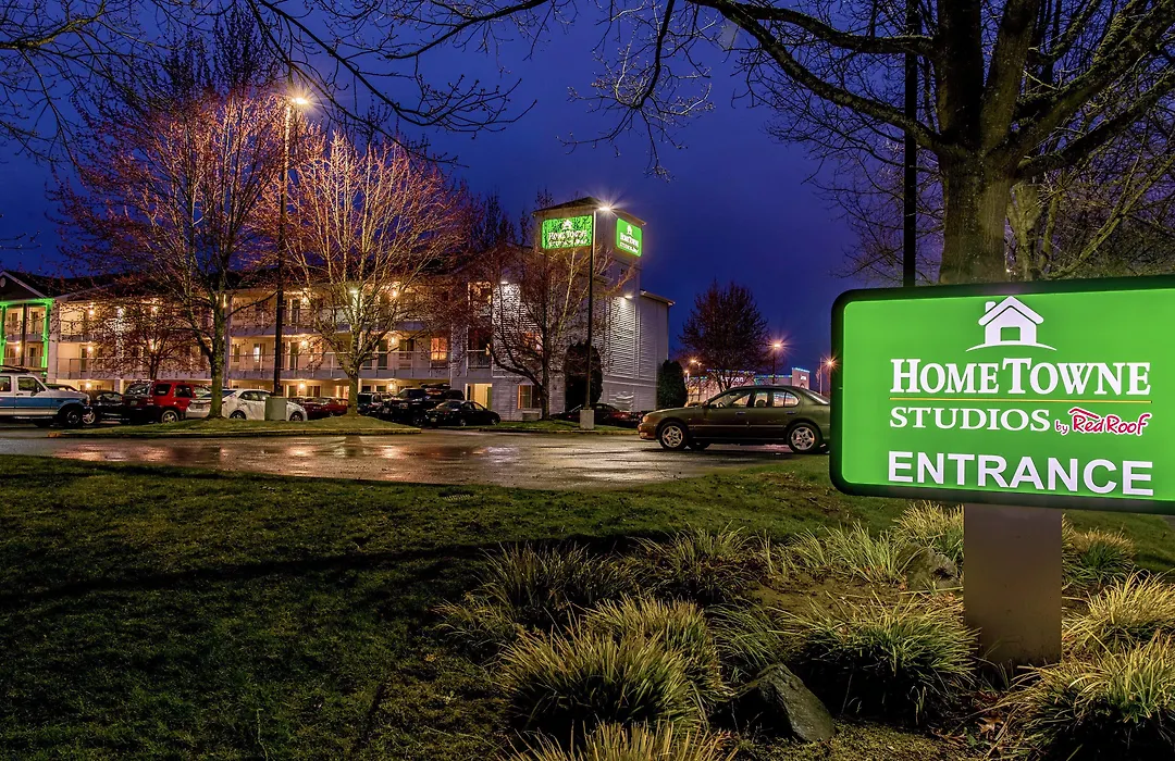 Hometowne Studios By Red Roof Tacoma - Puyallup-1