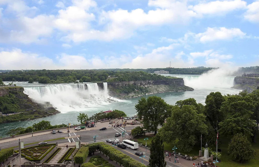 Sheraton Fallsview Hotel-1