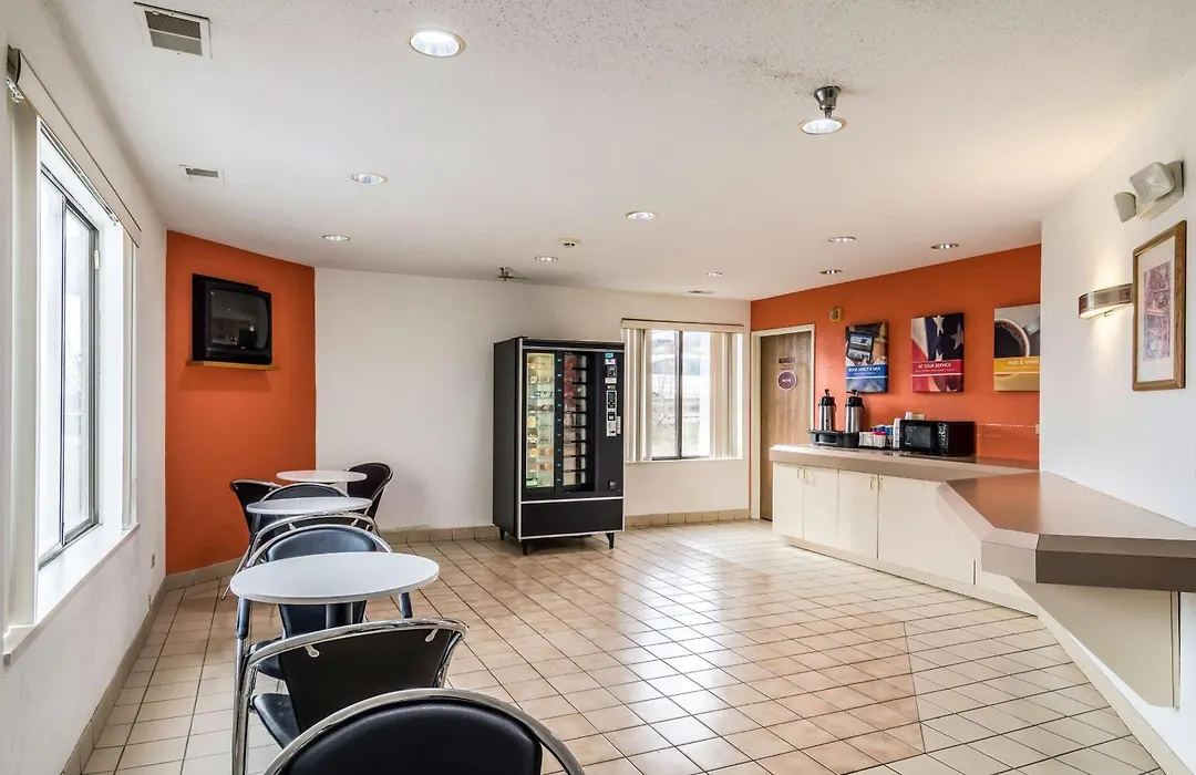 Motel 6-Harvey, Il-1