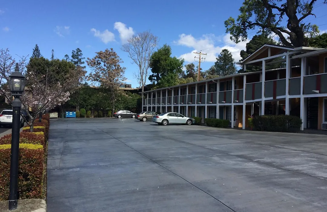 Oak Motel-1