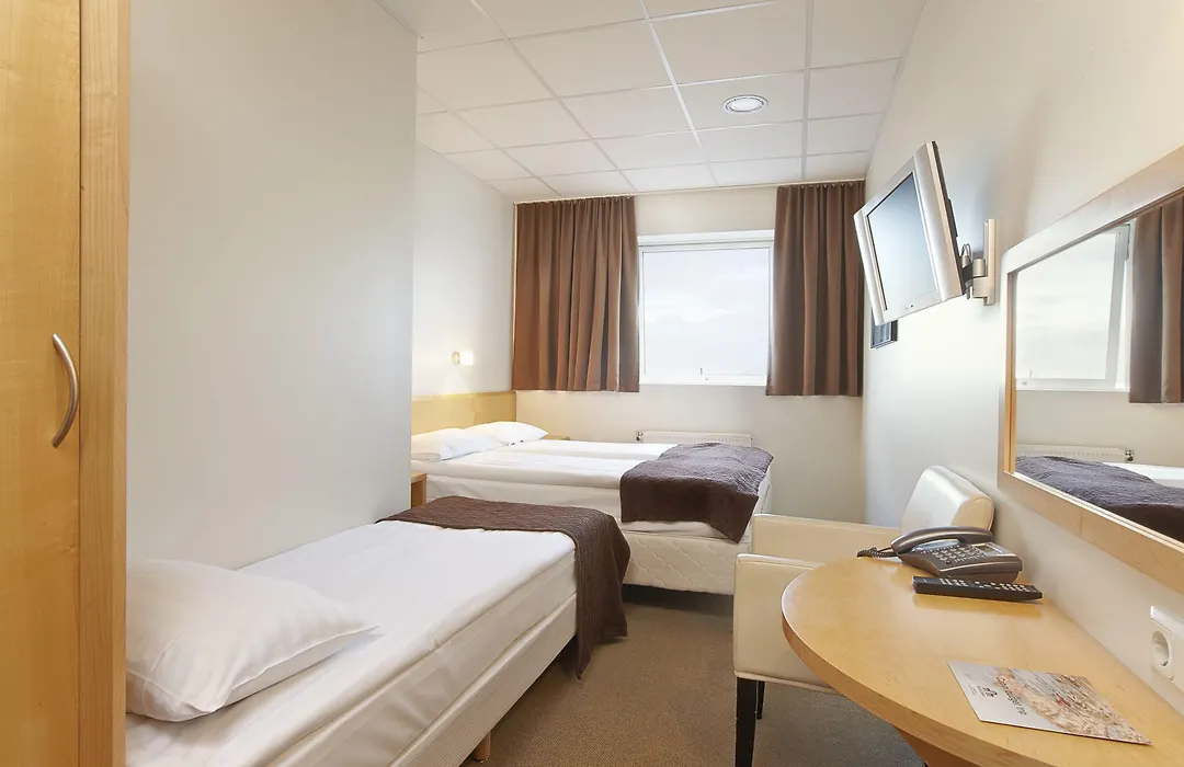 Hotel Cabin-1