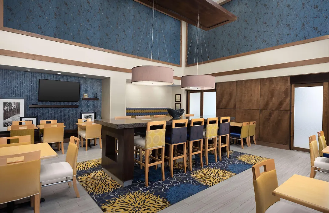 Hampton Inn Syracuse Clay-1