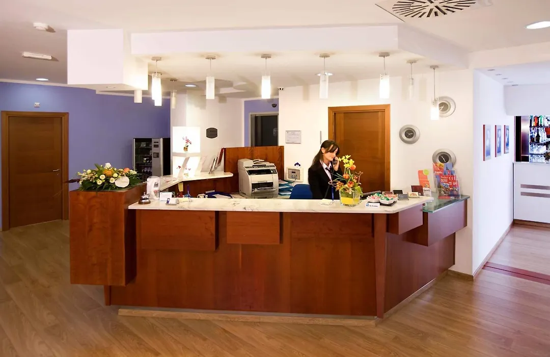 Hotel Master-1