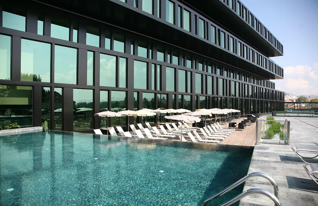 Axis Viana Business & Spa Hotel-1