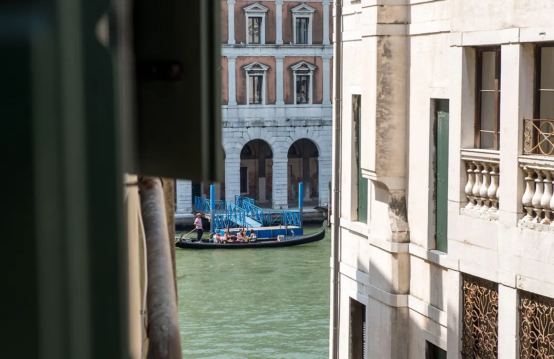Locanda Leon Bianco On The Grand Canal-1