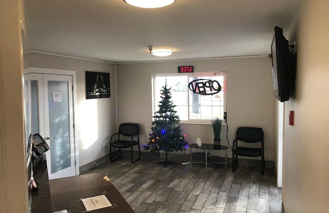 Ameri-Stay Inn & Suites-1