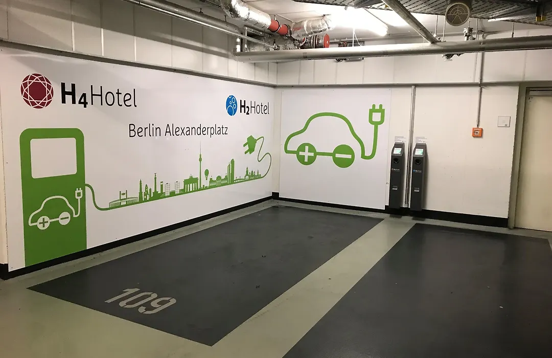 H2 Hotel Berlin-Alexanderplatz-1