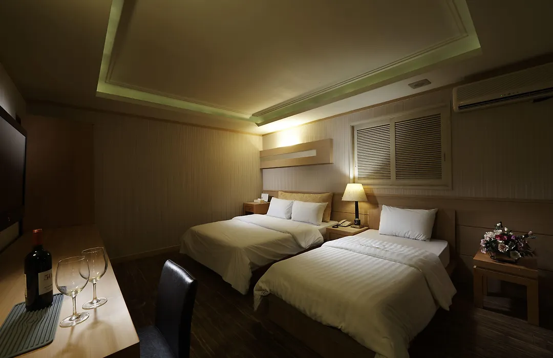 Hotel Noblesse, Yeoksam-1