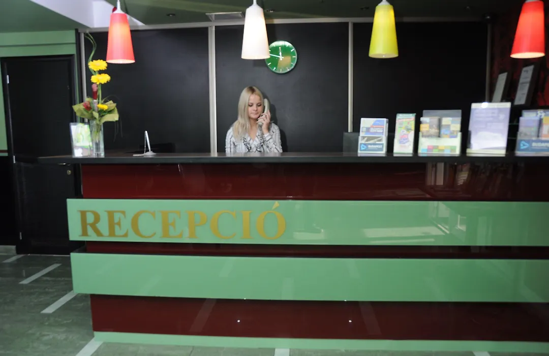 Green Hotel Budapest-1