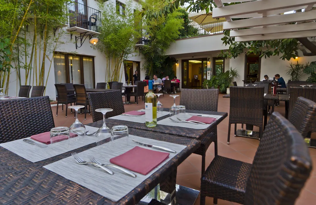 Hotel Santa Maria-1