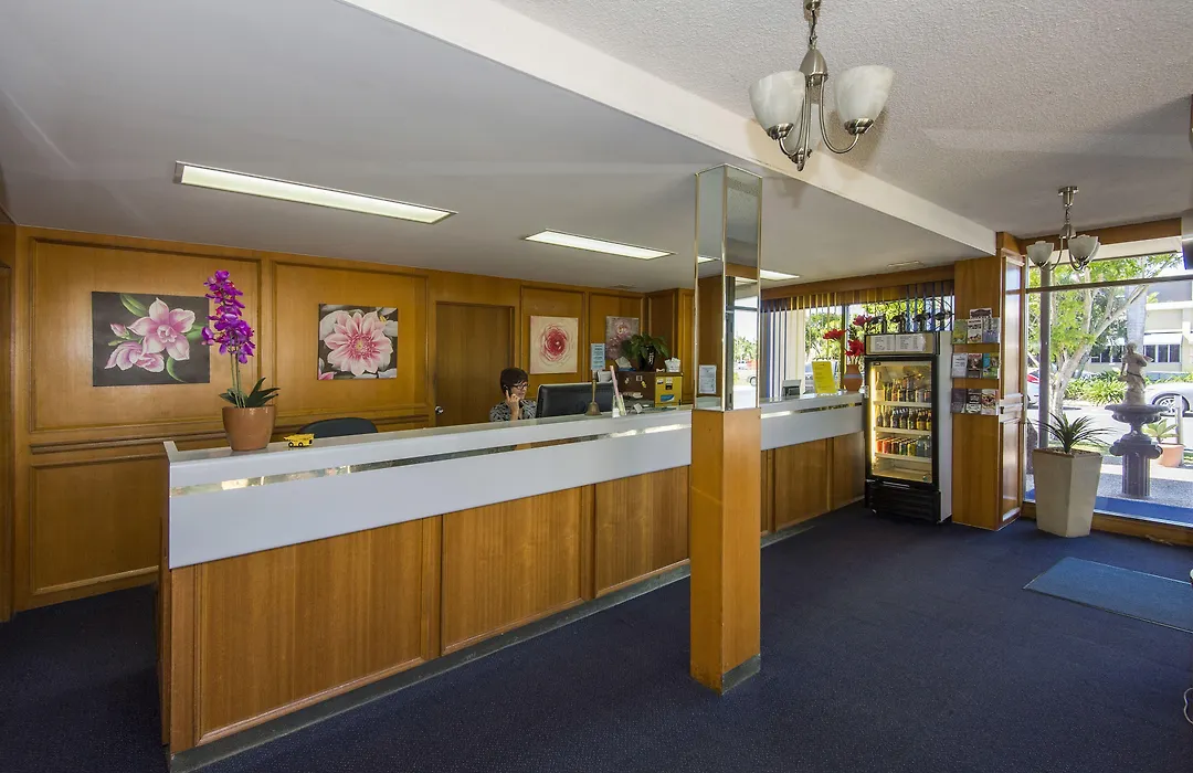 Mid City Motor Inn-1