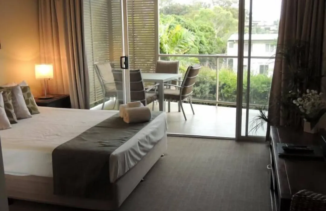 Airlie Central Apartments-1