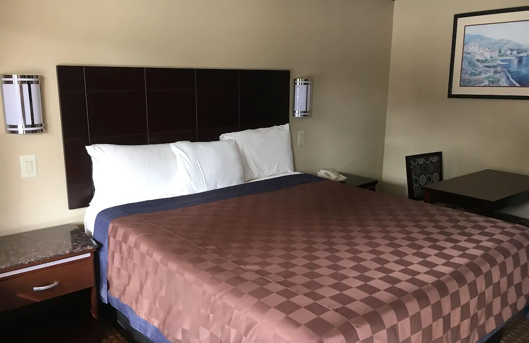 Del Amo Inn-1