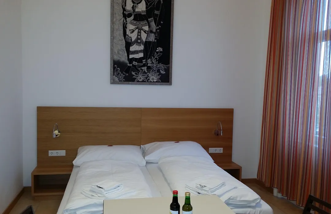 Hotel Aton-1