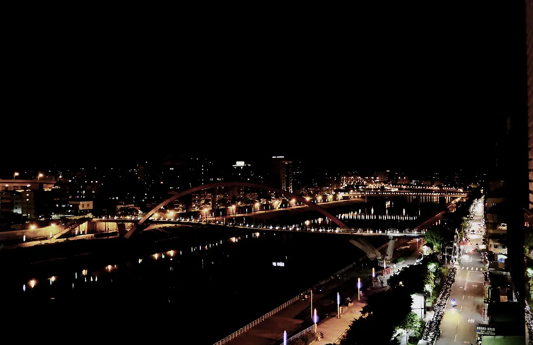 Waterfront Hotel-1
