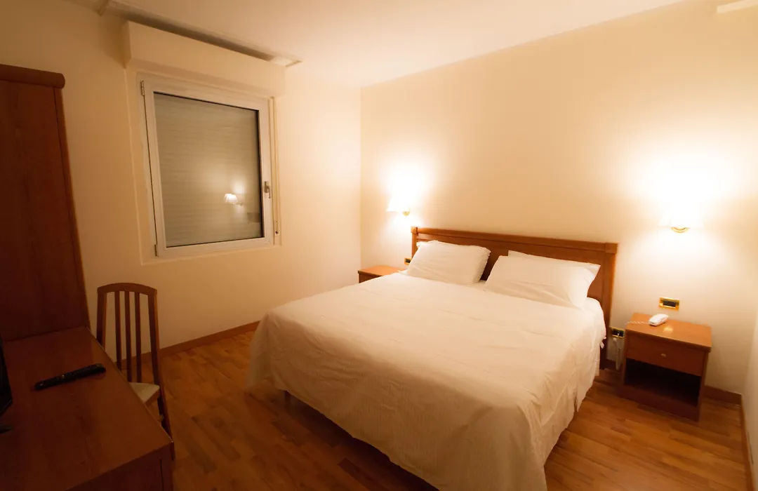 Hotel Santa Lucia-1