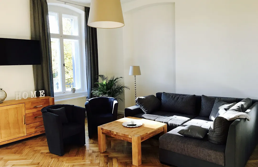 Hotel Dein Gutshof-1