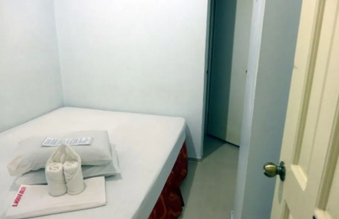 D' Morvie Suites Davao-1