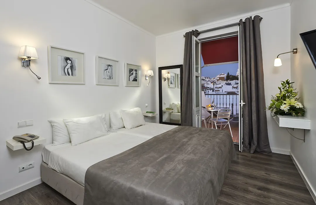 Albufeira Beach Hotel By Kavia-1
