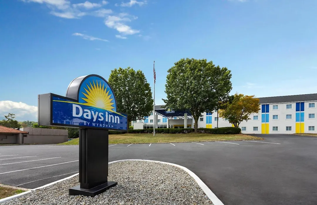 Days Inn By Wyndham Penn State-1