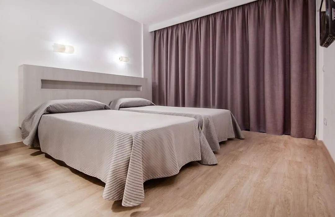 Apartamentos Sol Y Vera-1
