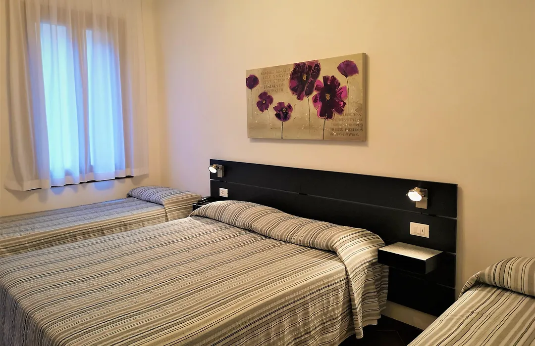 Hotel Rossi-1
