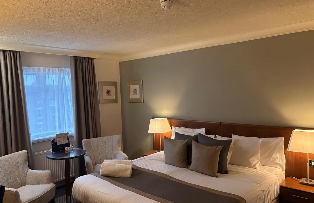Caledonian Hotel-1