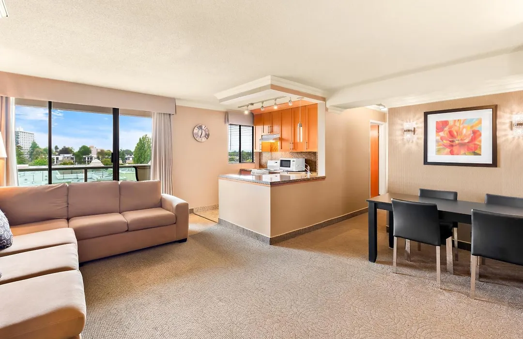 Best Western Plus Inner Harbour Hotel-1