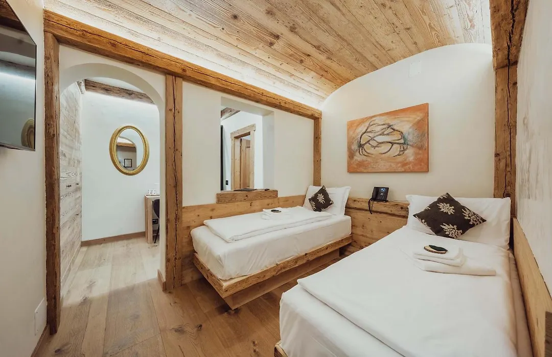 Hotel Ciasa Lorenzi-1